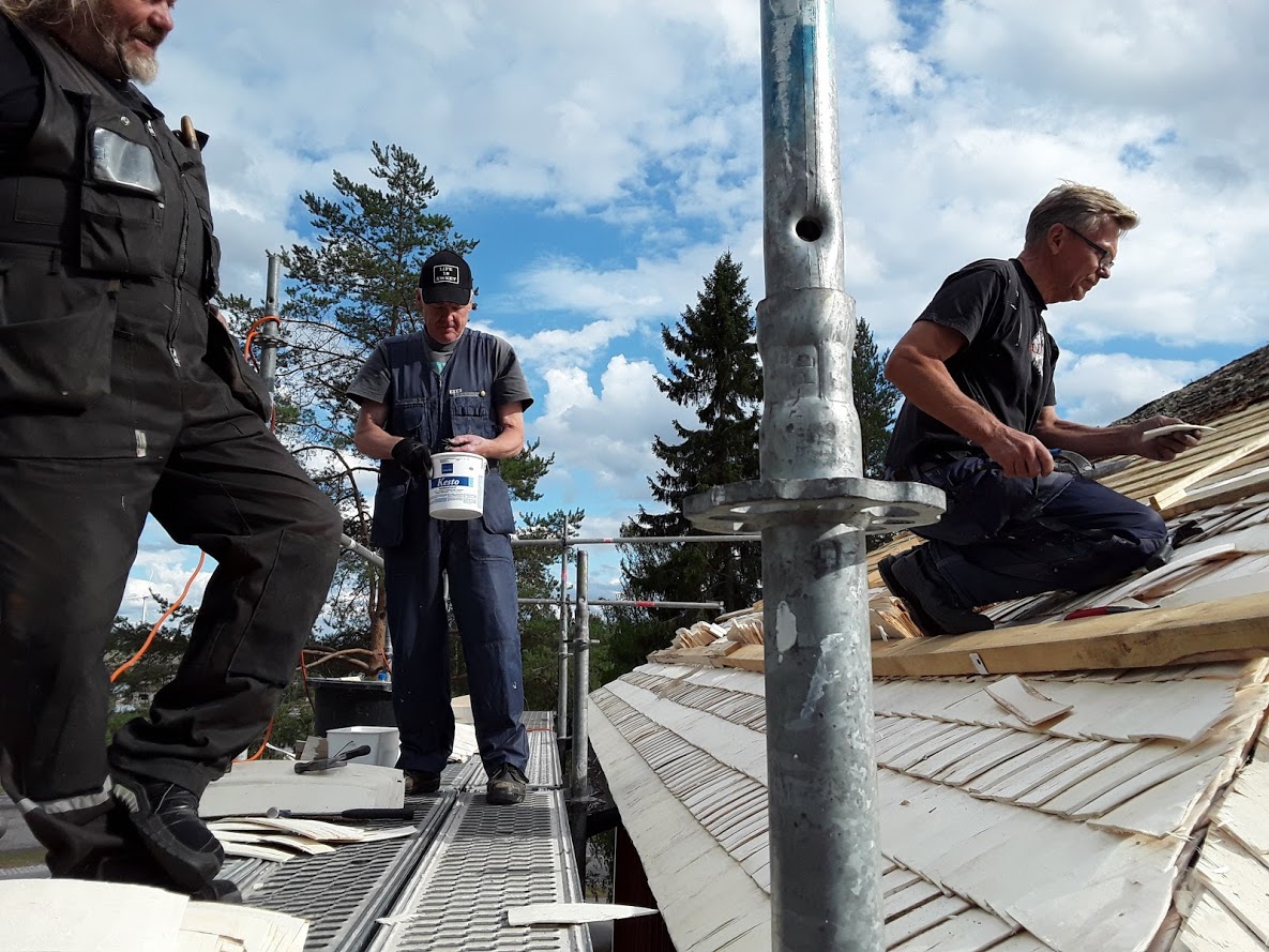 Kattourakoitsijat Seppo Kalliokoski ja Reijo Huusko, apuna Voitto Kalliokoski – kopio